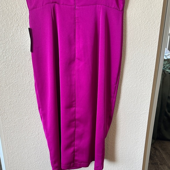 Magenta Wrap-Front Midi Dress with Tie Waist - Picture 5 of 8